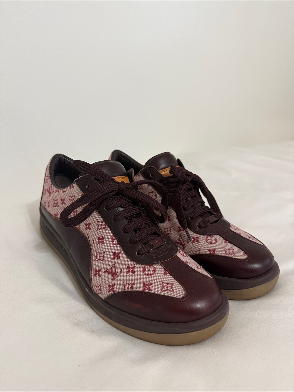 Louis Vuitton Monogram Sneakers - Size 40 EU / 9 US - Picture 2 of 5